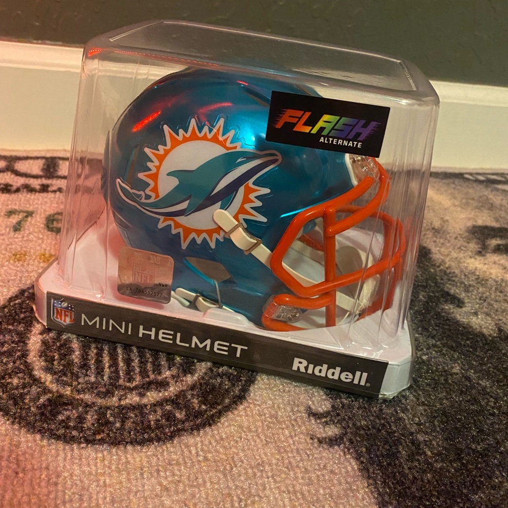 Miami Dolphins Flash Helmet